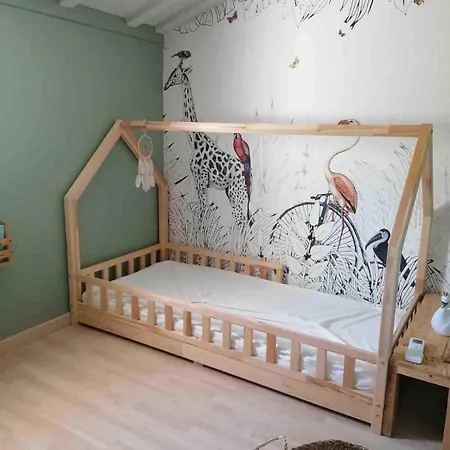 Chez Les Filles Holiday home Tavel